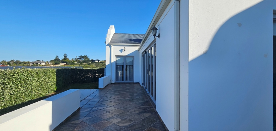 3 Bedroom Property for Sale in Stilbaai Wes Western Cape